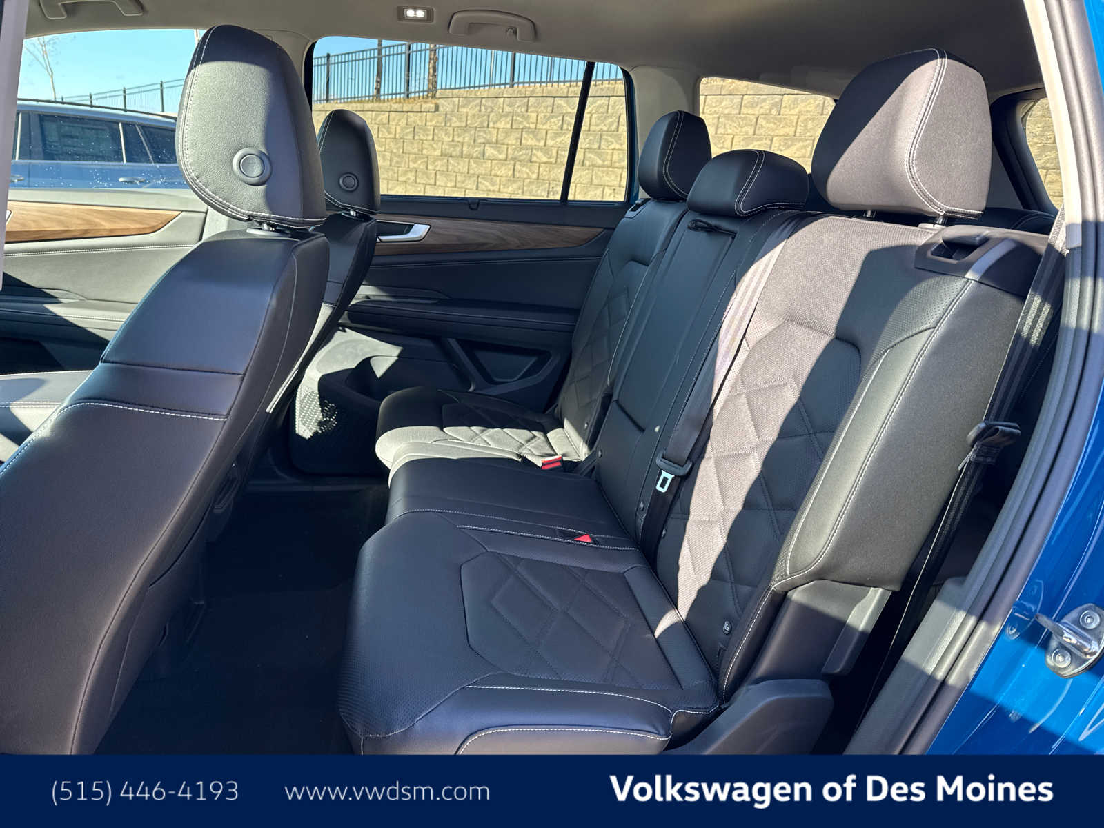 2025 Volkswagen Atlas SE Technology photo 10