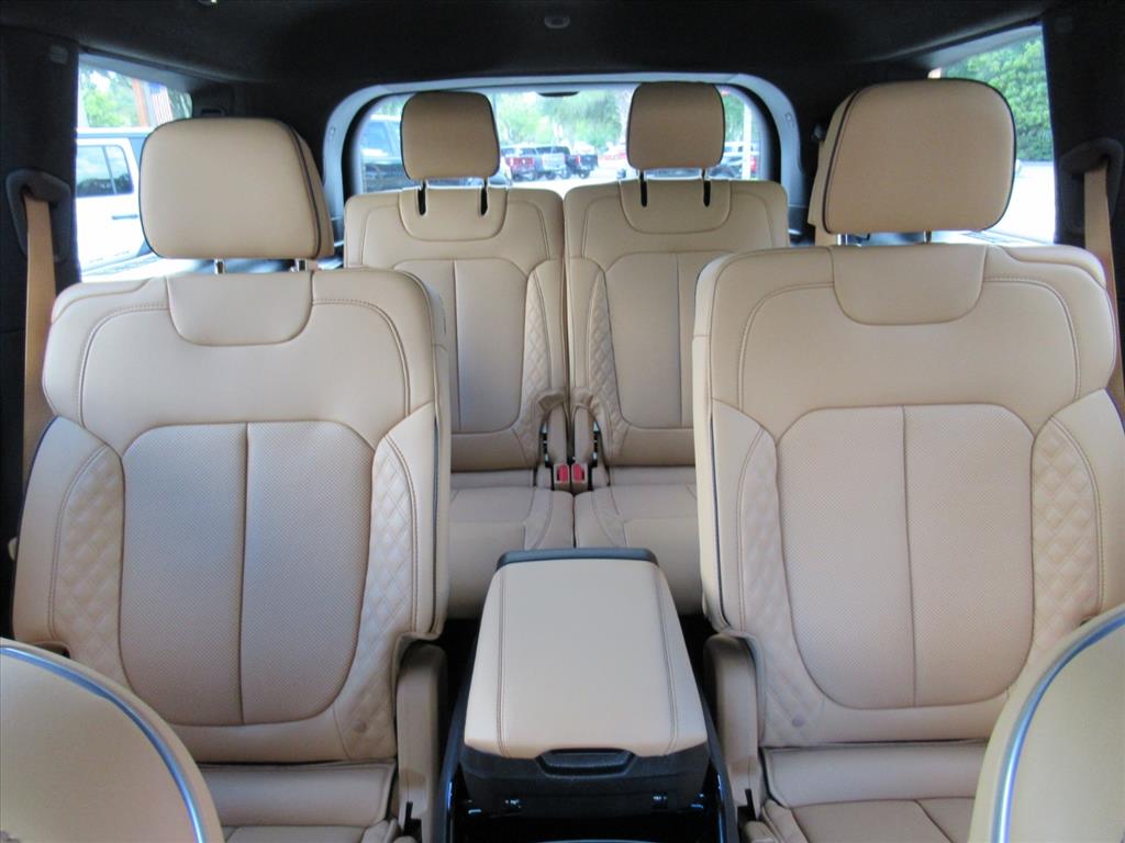 2025 Jeep Grand Cherokee L Summit photo 26