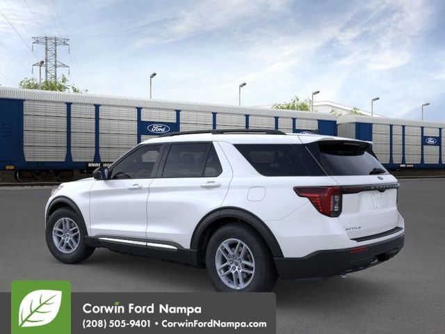 2025 Ford Explorer photo 2