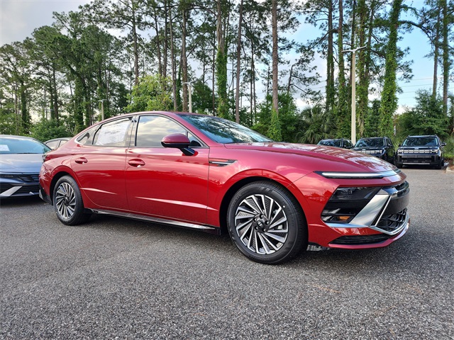 2025 Hyundai Sonata Hybrid SEL's photo
