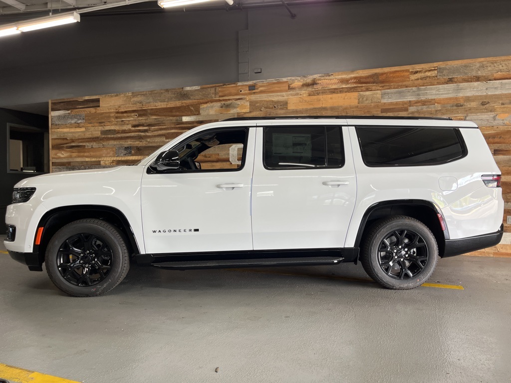 2025 Jeep Wagoneer L Carbide photo 12