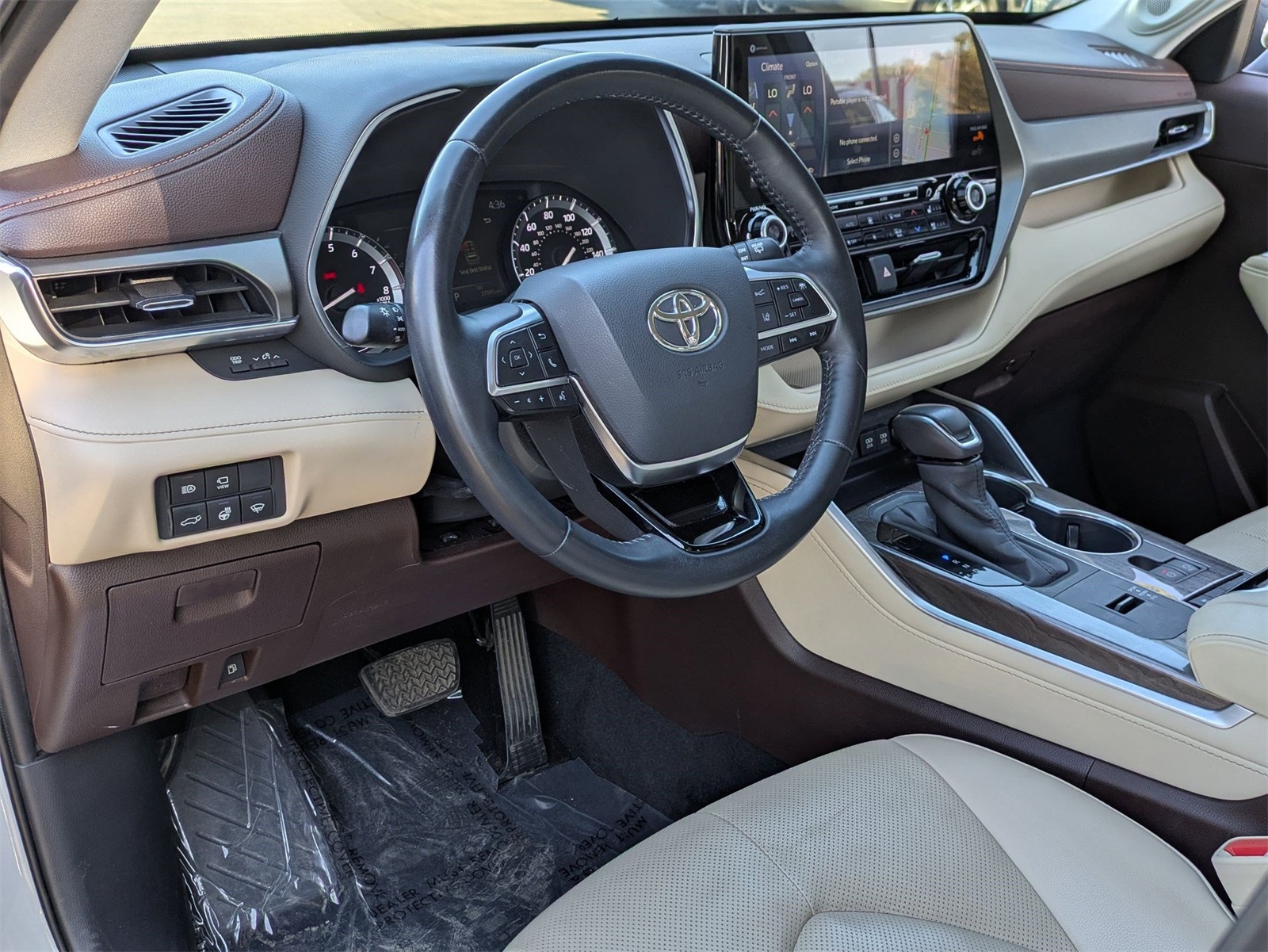 2020 Toyota Highlander Limited photo 12