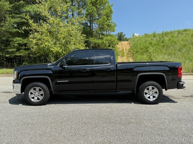 2017 Gmc Sierra 1500 SLE photo 2