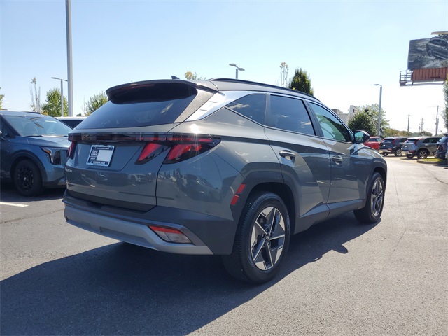 2025 Hyundai Tucson SEL photo 3