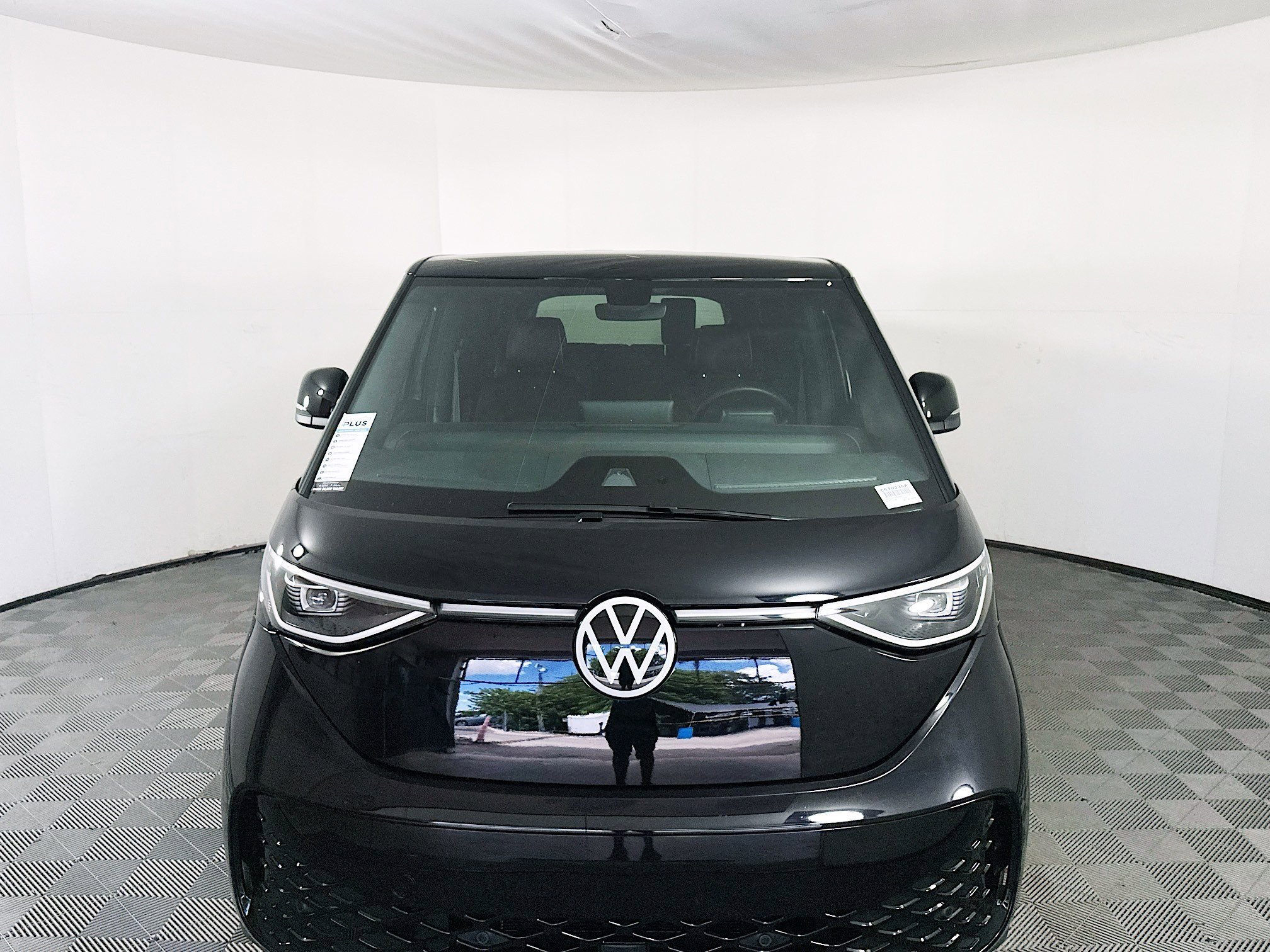 Used 2025 Volkswagen ID. Buzz PRO S with VIN WVGAWVEB5SH020769 for sale in Miami, FL