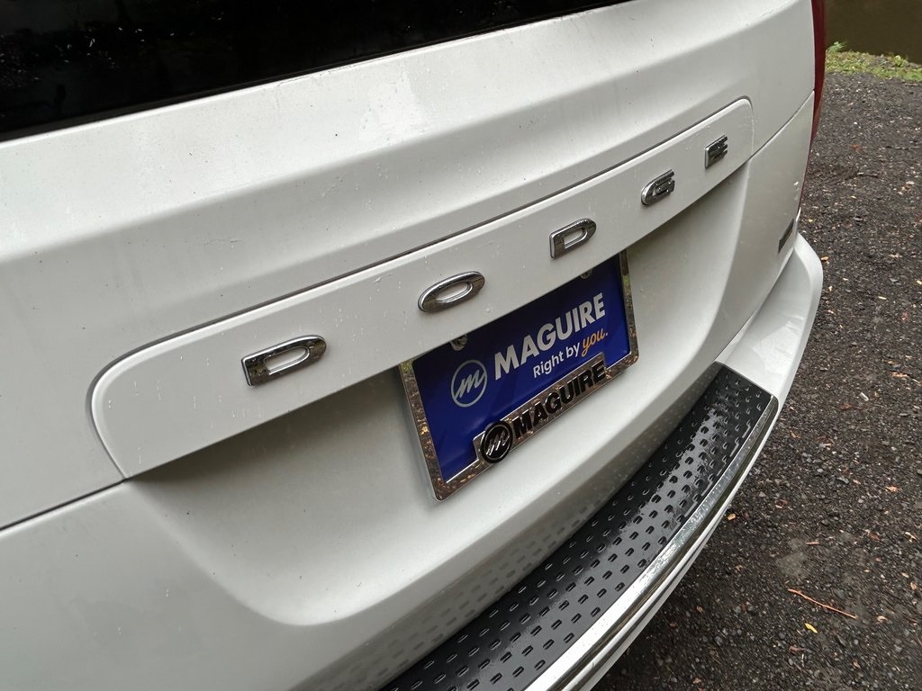 2017 Dodge Grand Caravan SE photo 6