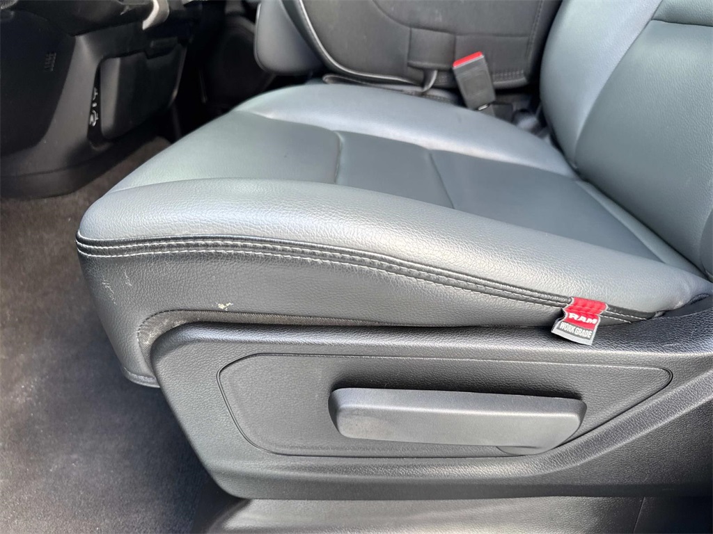 2025 Ram 1500 Tradesman photo 17