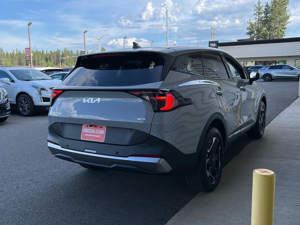 2026 Kia Sportage Hybrid S photo 4