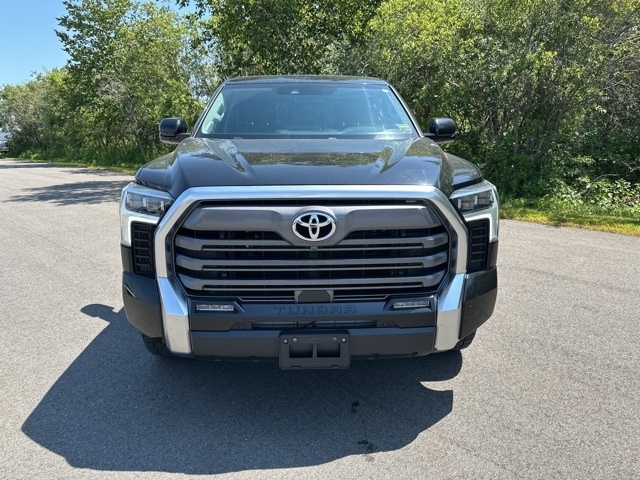 2022 Toyota Tundra Limited photo 2