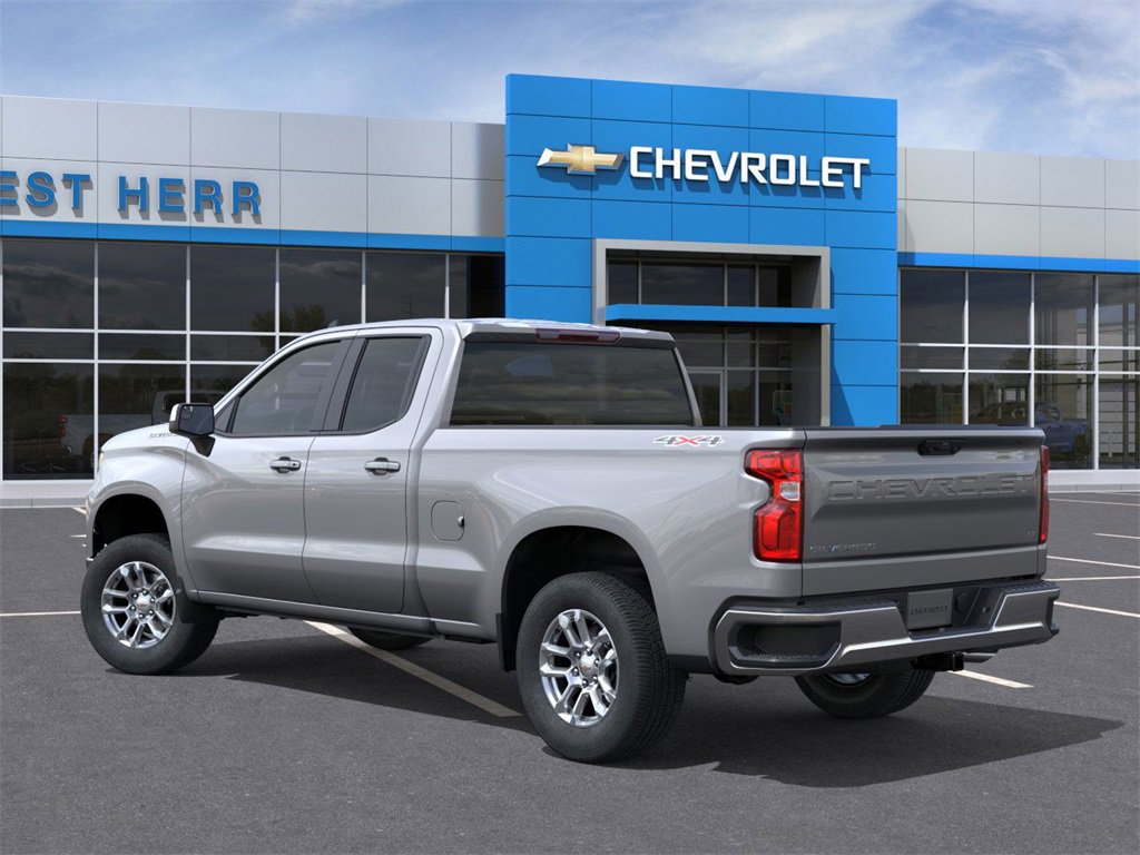 2026 Chevrolet Silverado 1500 LT photo 2