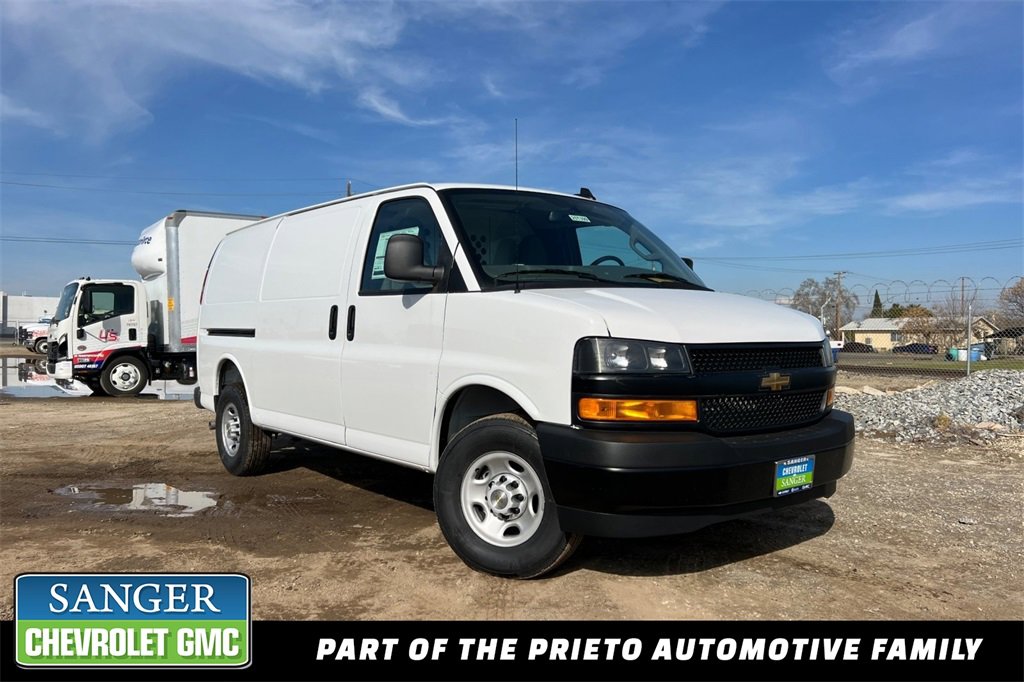 2025 Chevrolet Express Cargo Work Van's photo