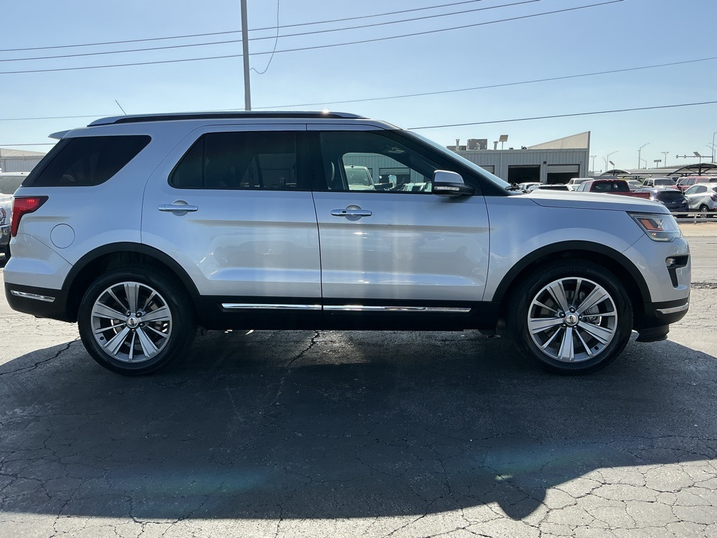 2018 Ford Explorer Limited photo 13