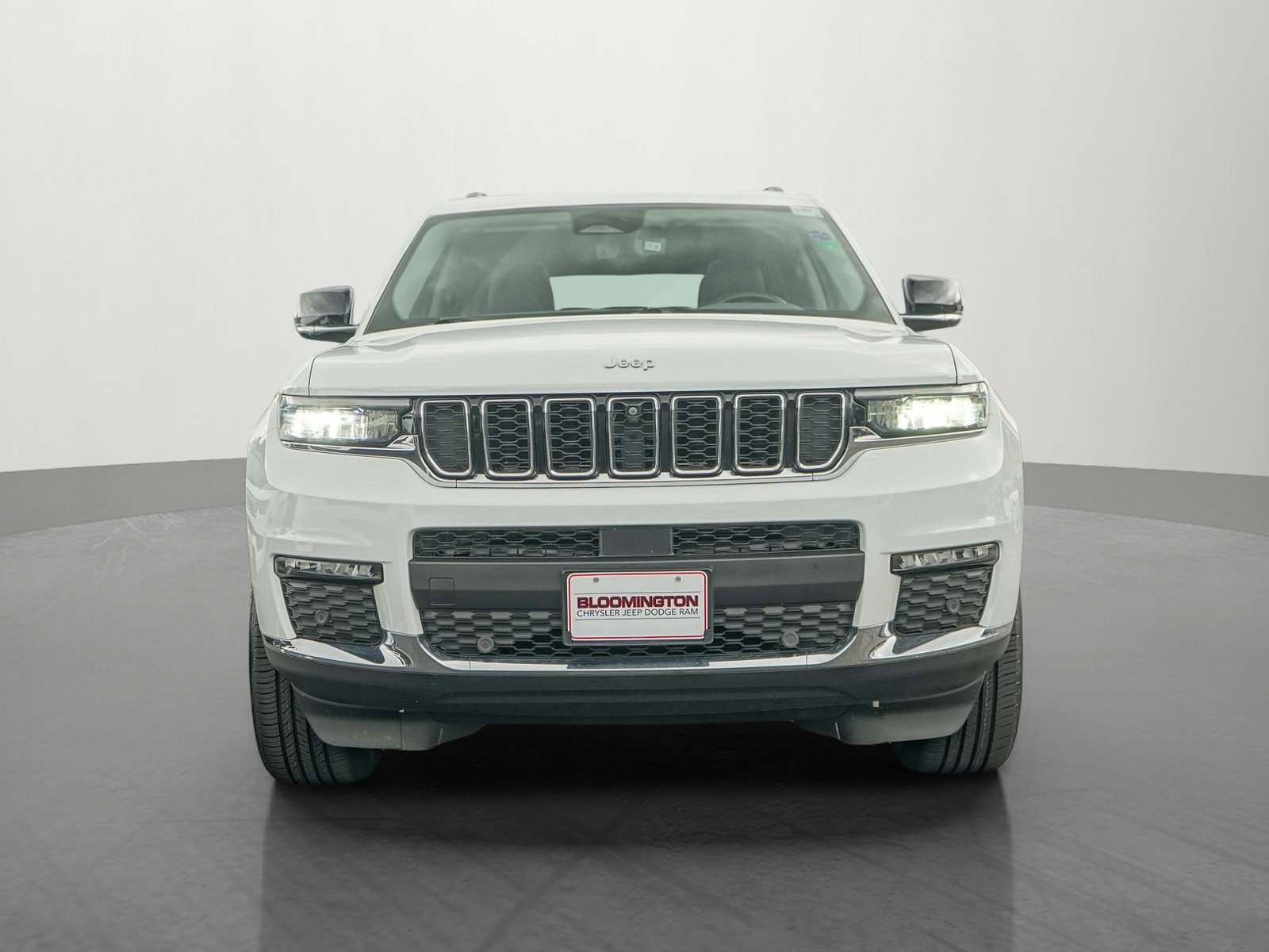 Used 2022 Jeep Grand Cherokee L Limited with VIN 1C4RJKBG0N8579915 for sale in Minneapolis, Minnesota