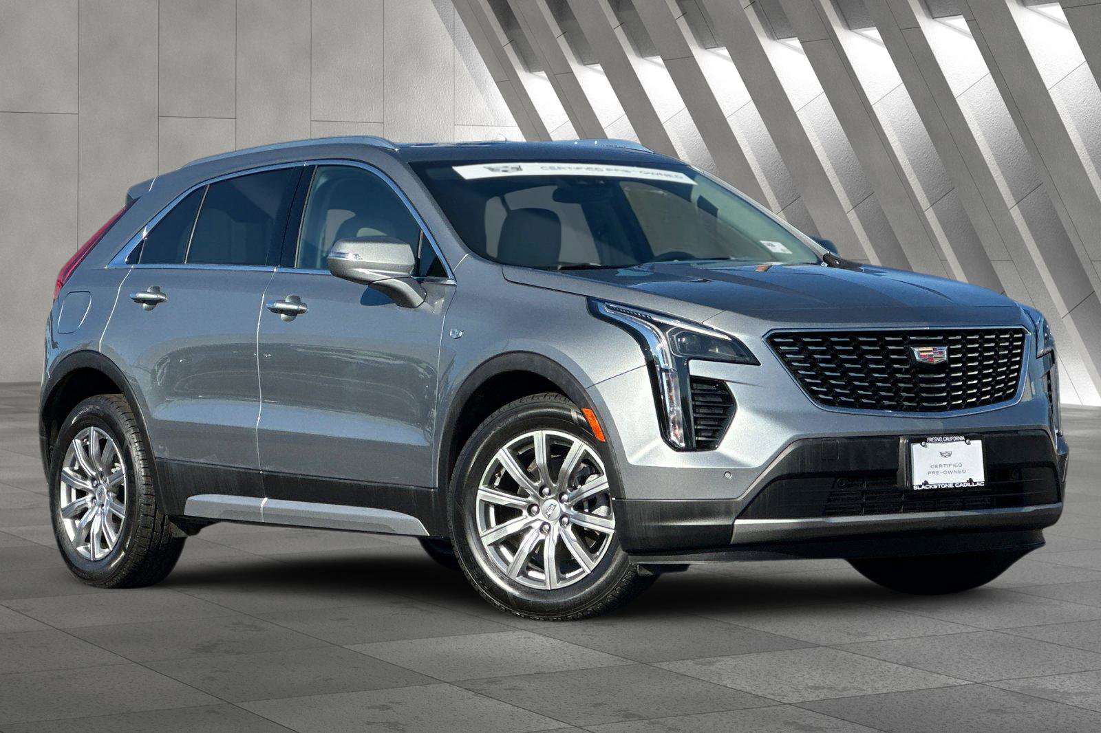 2023 Cadillac XT4 Premium Luxury photo 2