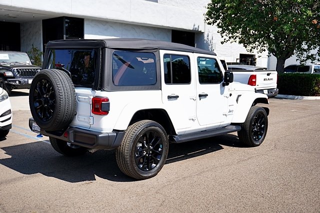 2022 Jeep Wrangler Unlimited Sahara 4xe photo 7