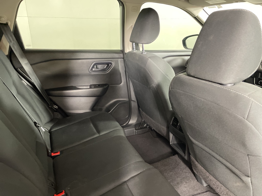 2024 Nissan Rogue S photo 12