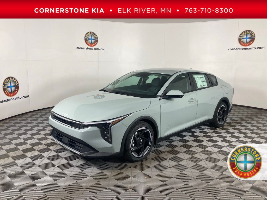 2025 Kia K4 EX's photo