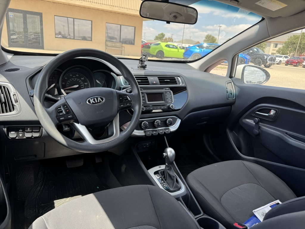2017 Kia Rio LX photo 2