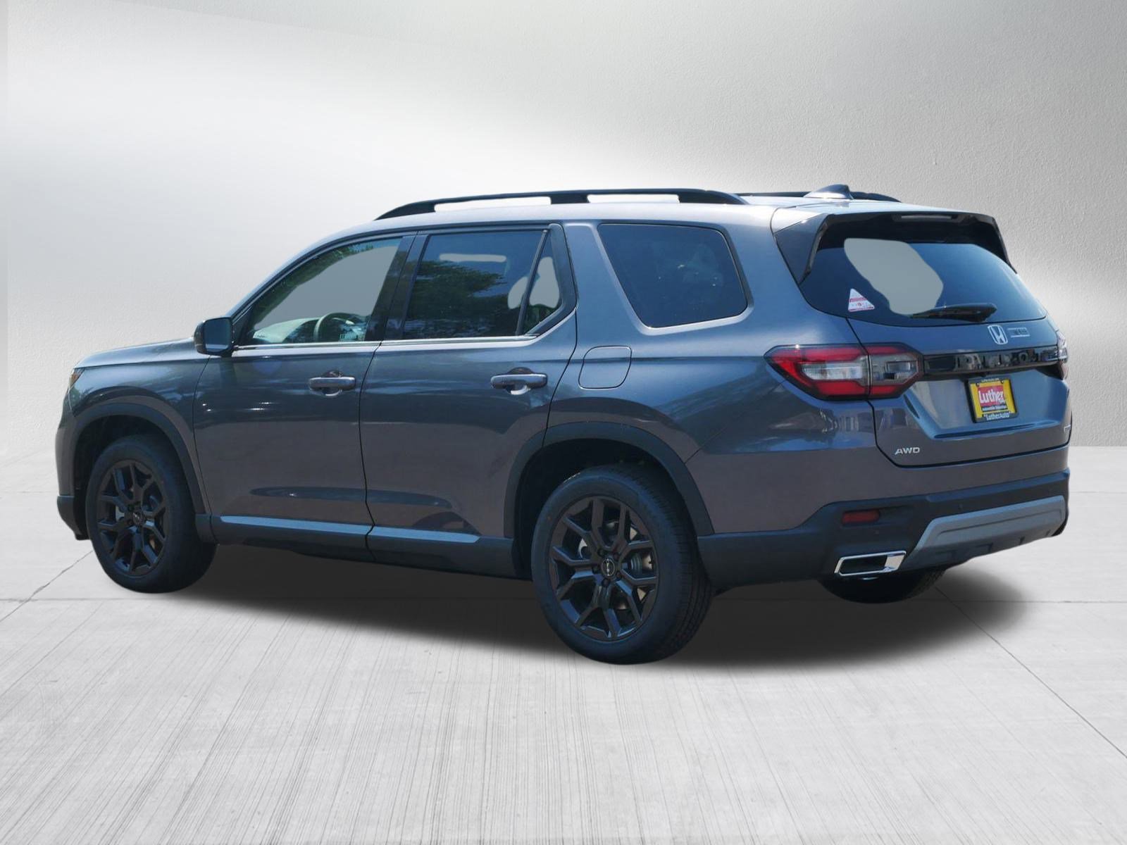 2025 Honda Pilot Touring photo 5