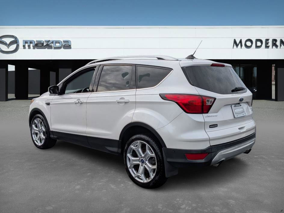 2019 Ford Escape Titanium photo 3