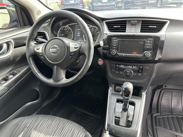 2018 Nissan Sentra S photo 9