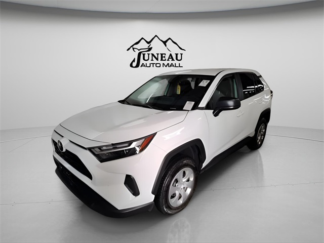 2024 Toyota RAV4 LE photo 2