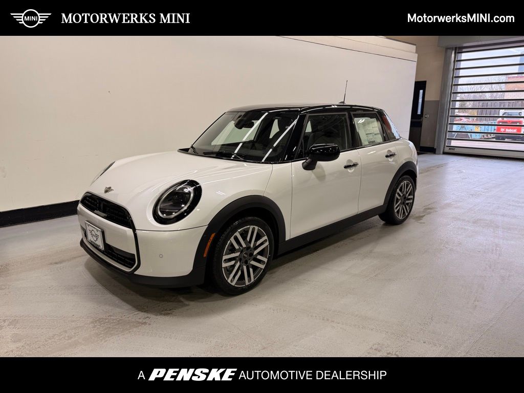 2026 MINI Hardtop 4 Door Oxford Edition's photo
