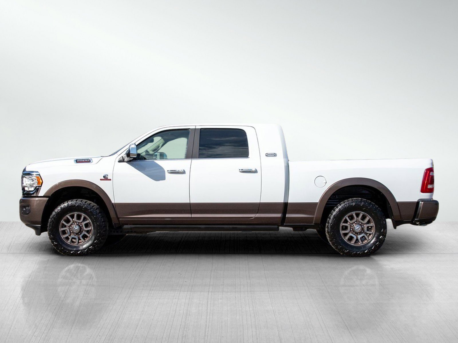 Used 2022 RAM Ram 2500 Pickup Laramie Longhorn with VIN 3C6UR5PL3NG267812 for sale in Bloomington, Minnesota
