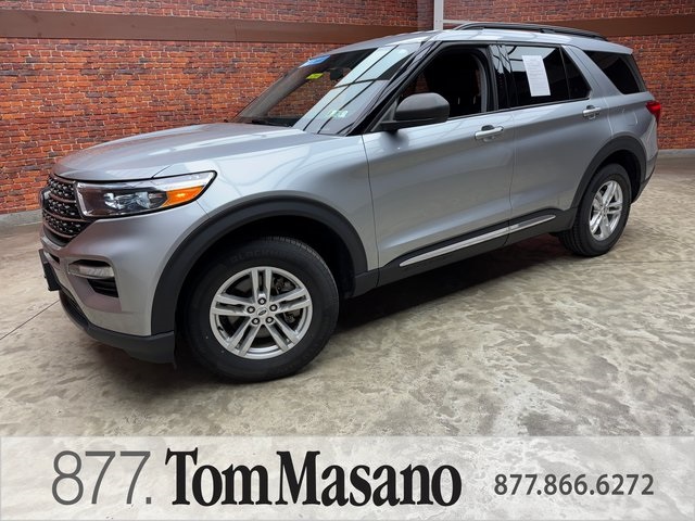 2023 Ford Explorer XLT's photo