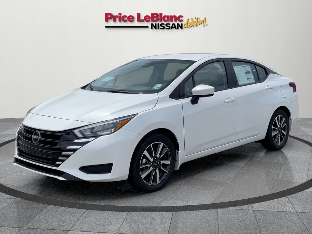 2025 Nissan Versa 1.6 SV photo 3
