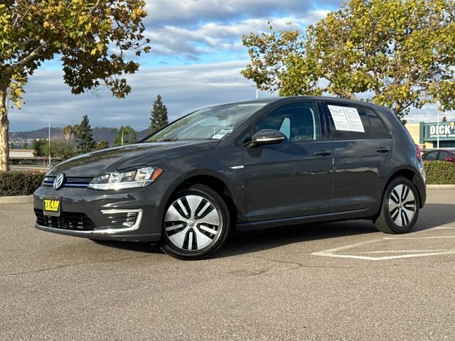 2019 Volkswagen e-Golf SE photo 2