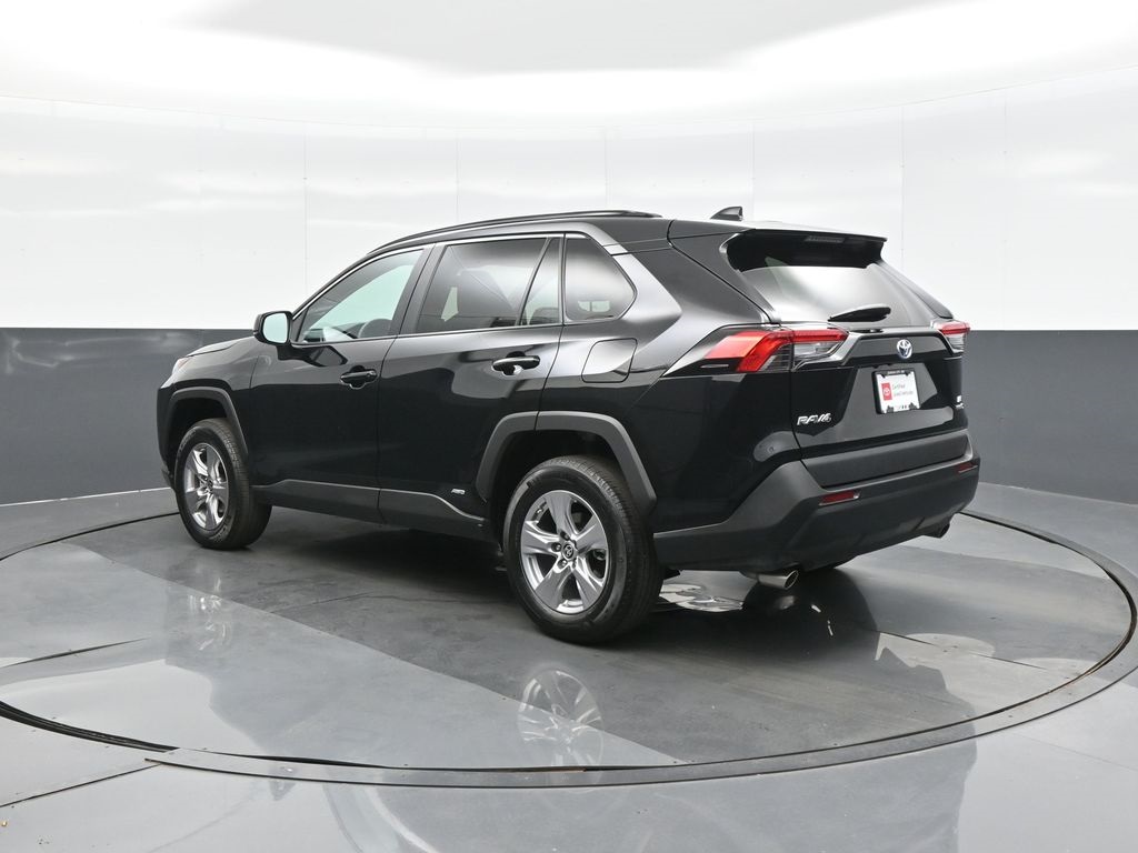 2024 Toyota RAV4 Hybrid LE photo 2