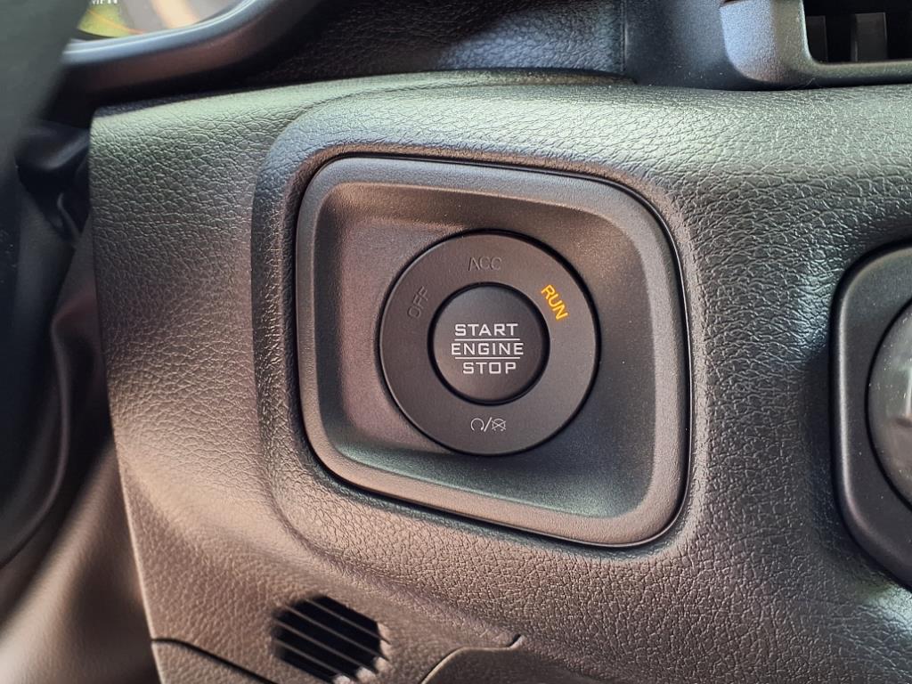 2025 Jeep Wrangler Sport S photo 12