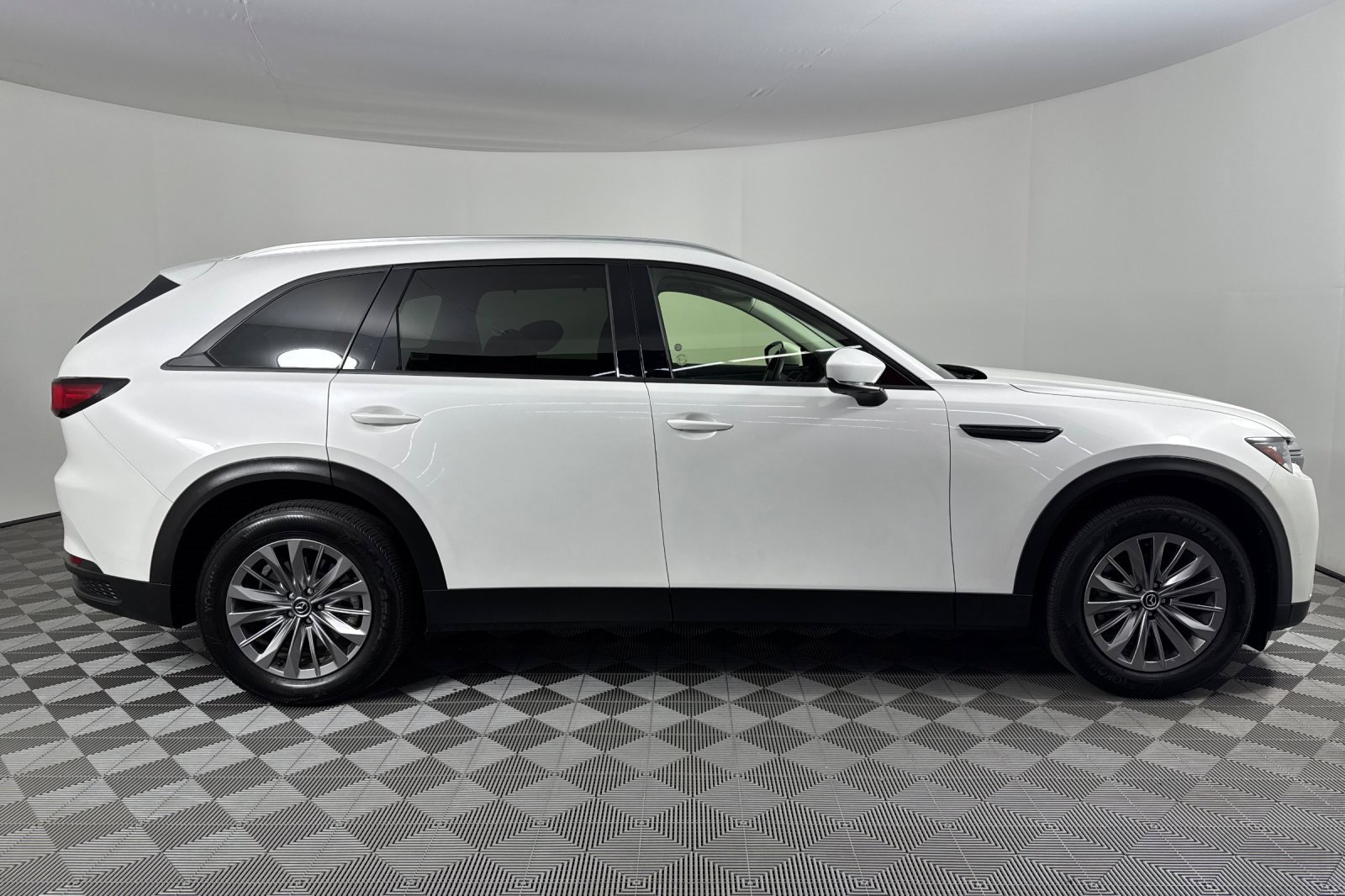 2024 Mazda CX-90 3.3 Turbo Preferred Plus photo 3