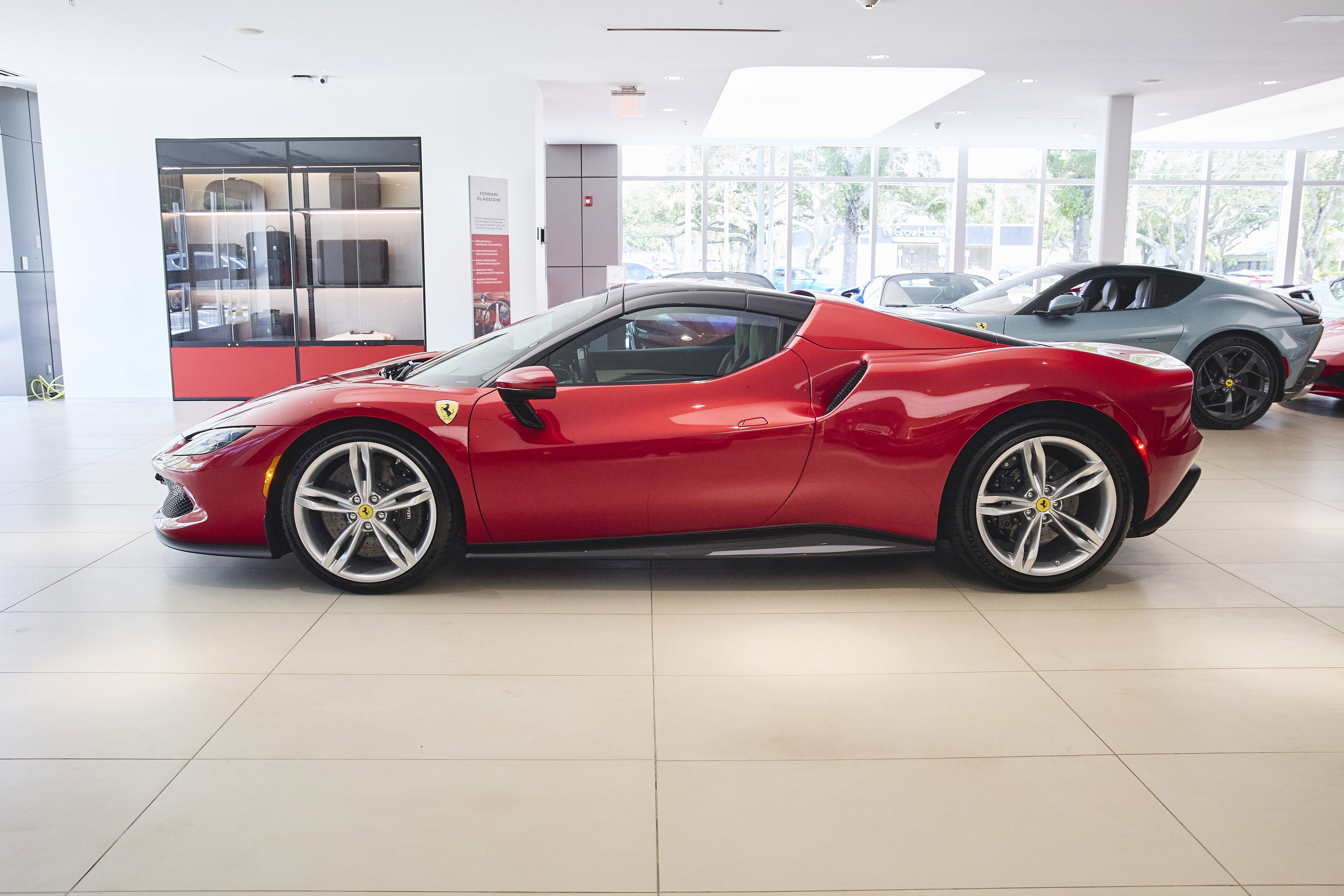 2024 Ferrari 296 GTS photo 34
