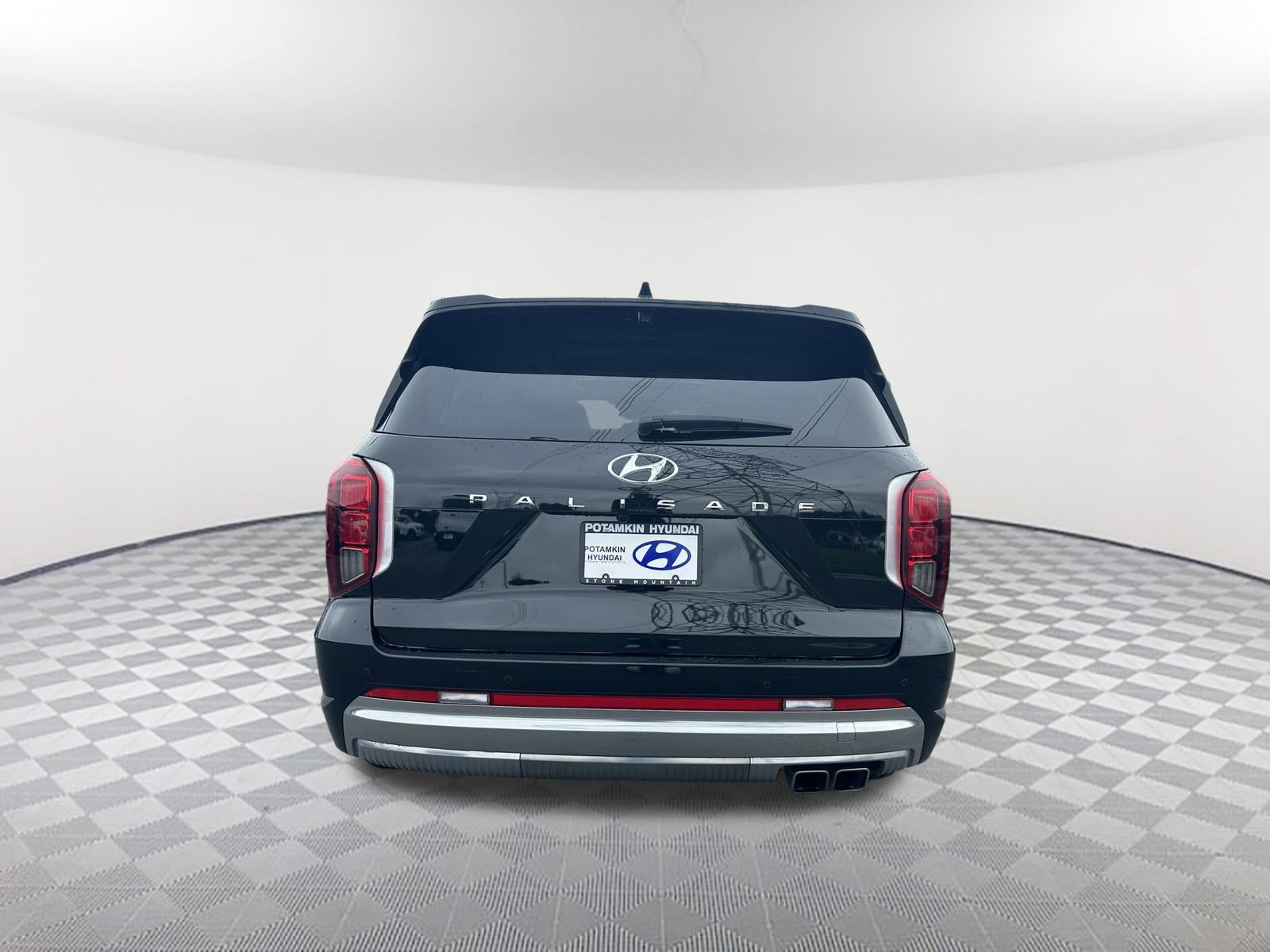 Used 2024 Abyss Black Pearl Hyundai Calligraphy image 7