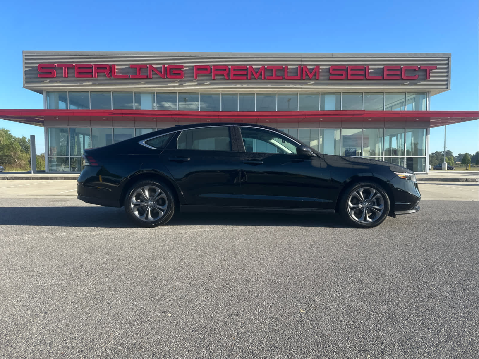 2024 Honda Accord EX's photo