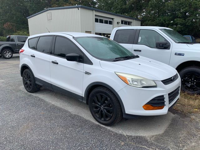 2016 Ford Escape S photo 3