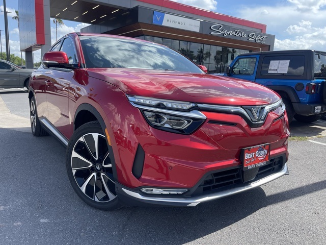 2025 VinFast VF 8 Plus's photo