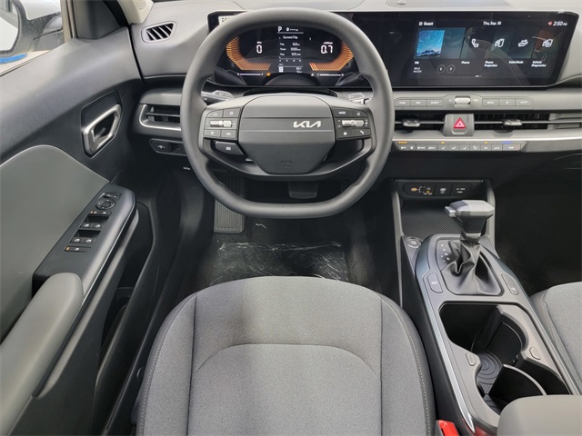 2025 Kia K4 LXS photo 24