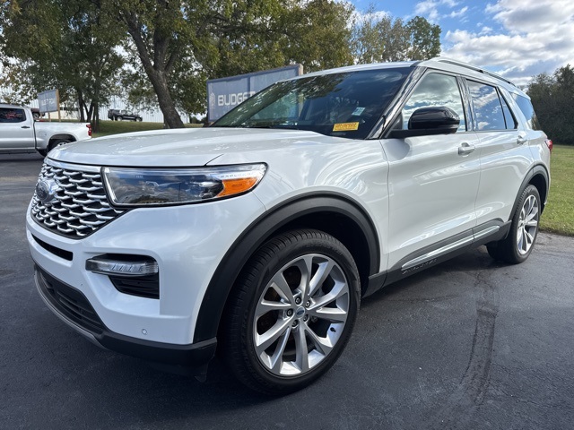 2023 Ford Explorer Platinum photo 2