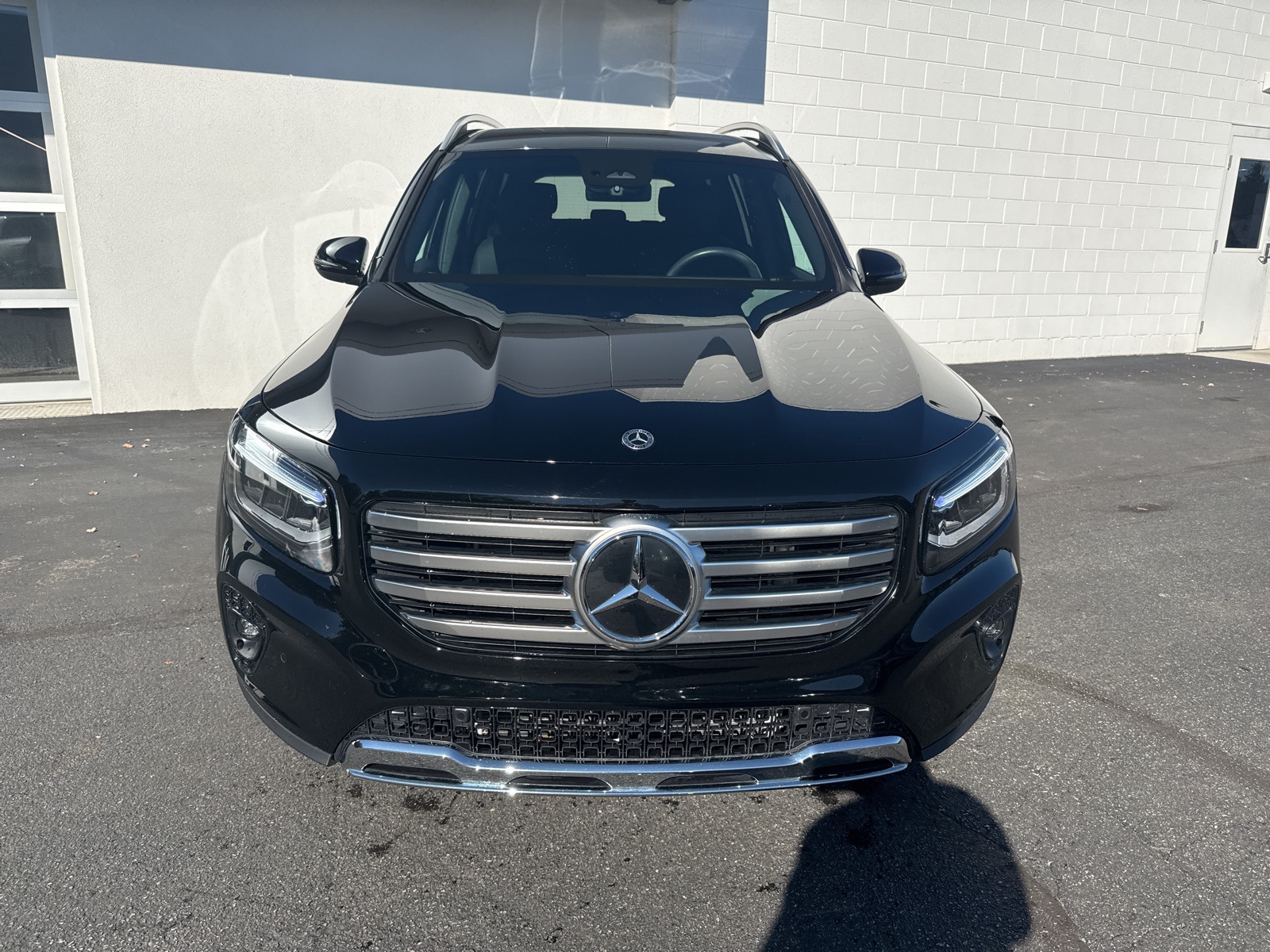 2025 Mercedes Benz GLB 250 4MATIC photo 3