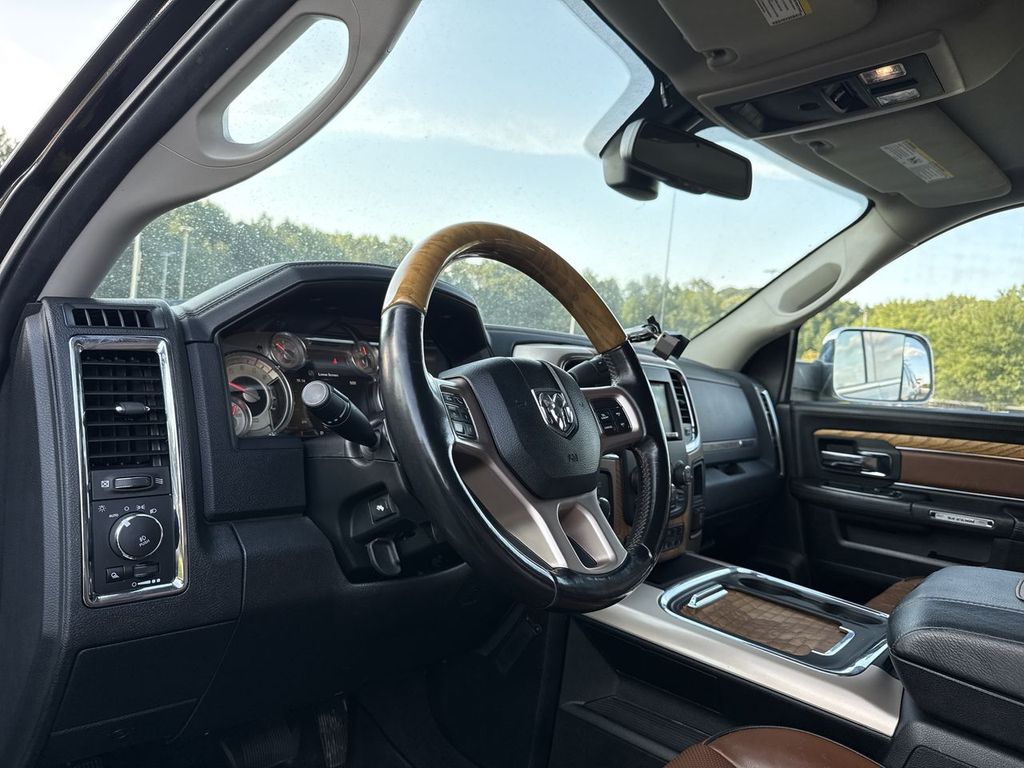 2018 Ram 3500 Laramie Longhorn photo 13