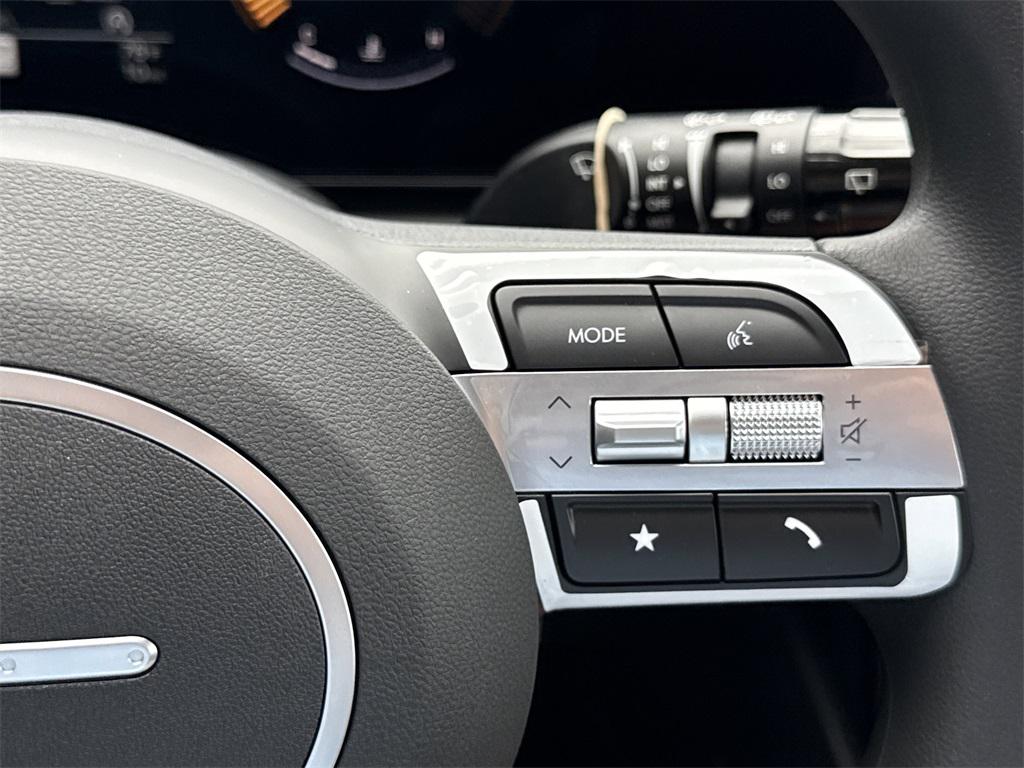 2026 Hyundai Tucson SEL photo 17