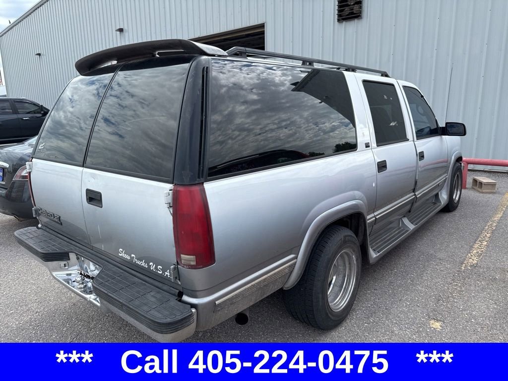 1996 Chevrolet Suburban 1500 photo 13