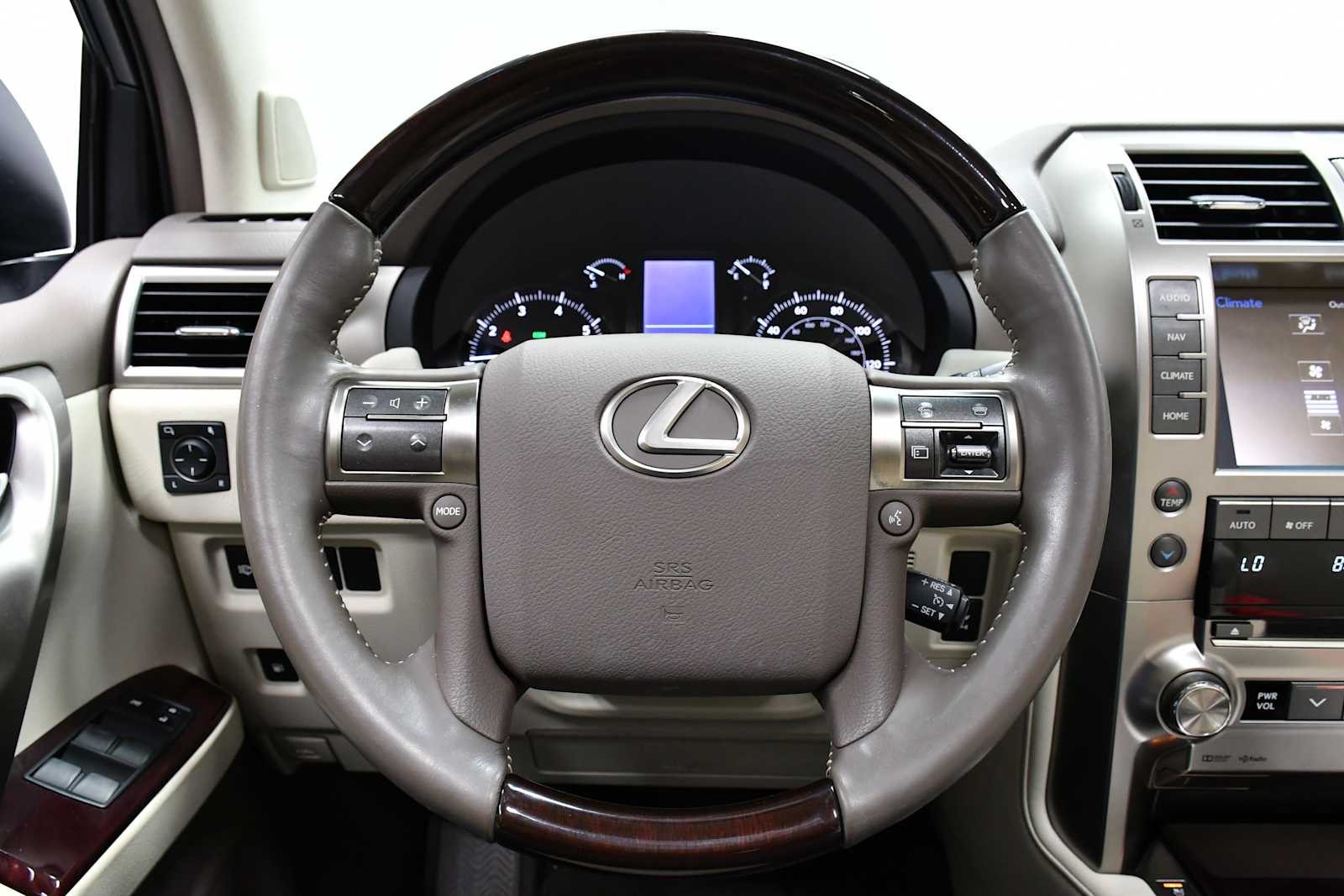 2019 Lexus GX 460 Premium photo 14