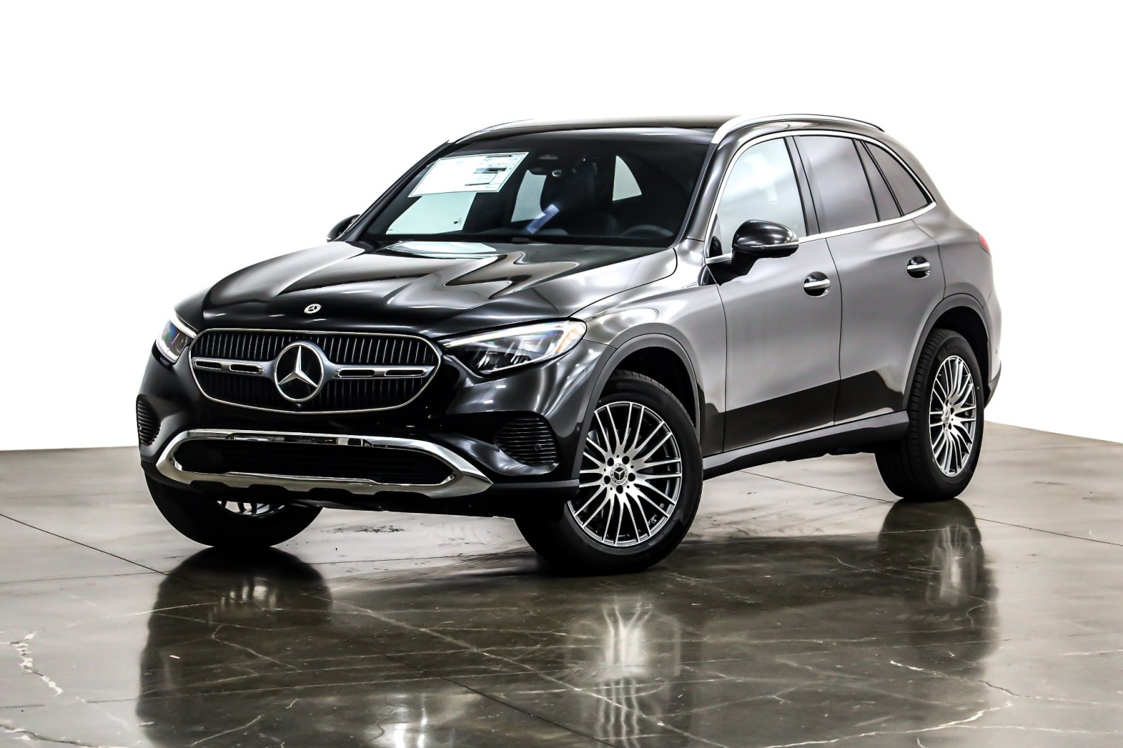 2026 Mercedes-Benz GLC Base's photo