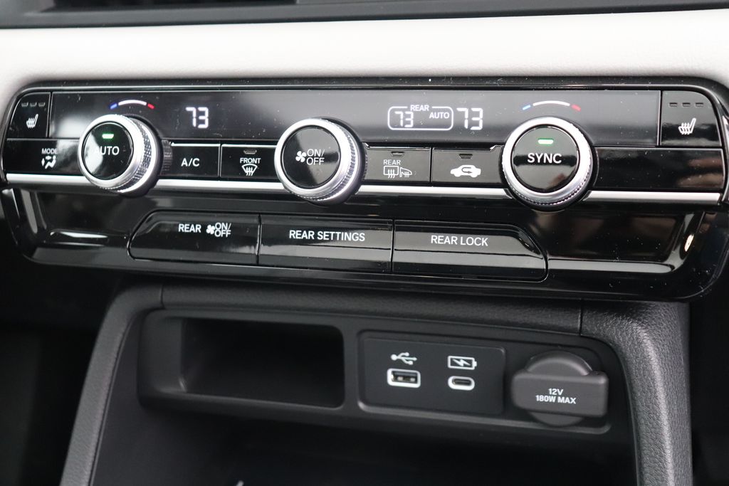 2025 Honda Pilot Touring photo 22