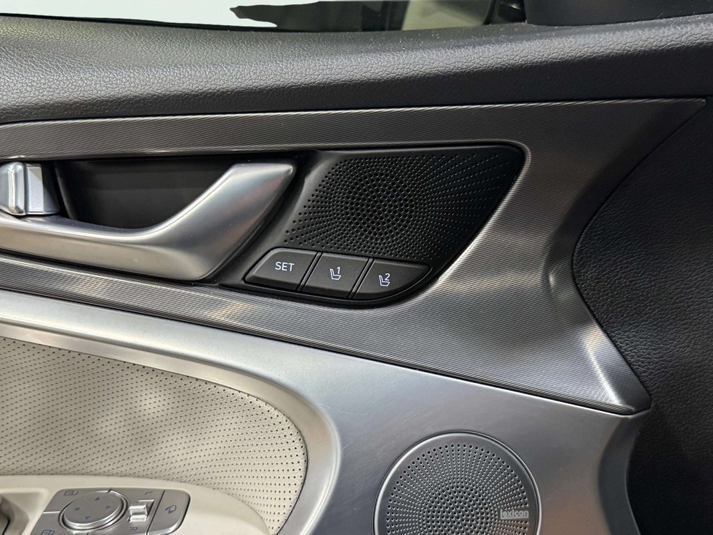 2024 Genesis G70 3.3T Sport Advanced photo 19