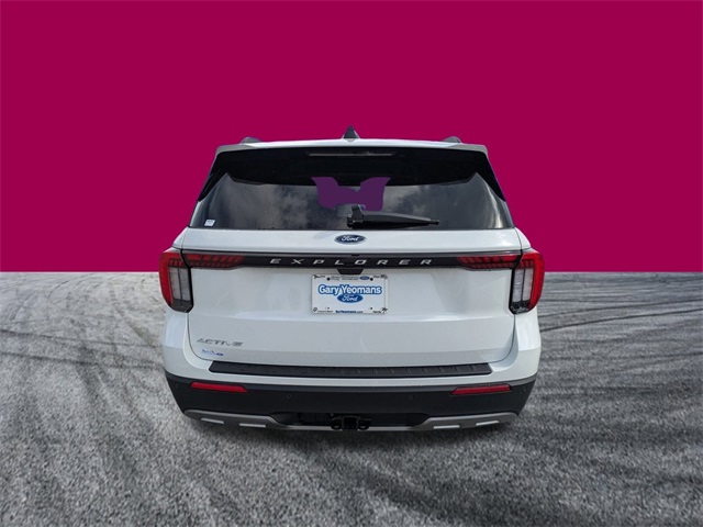 2025 Ford Explorer photo 4